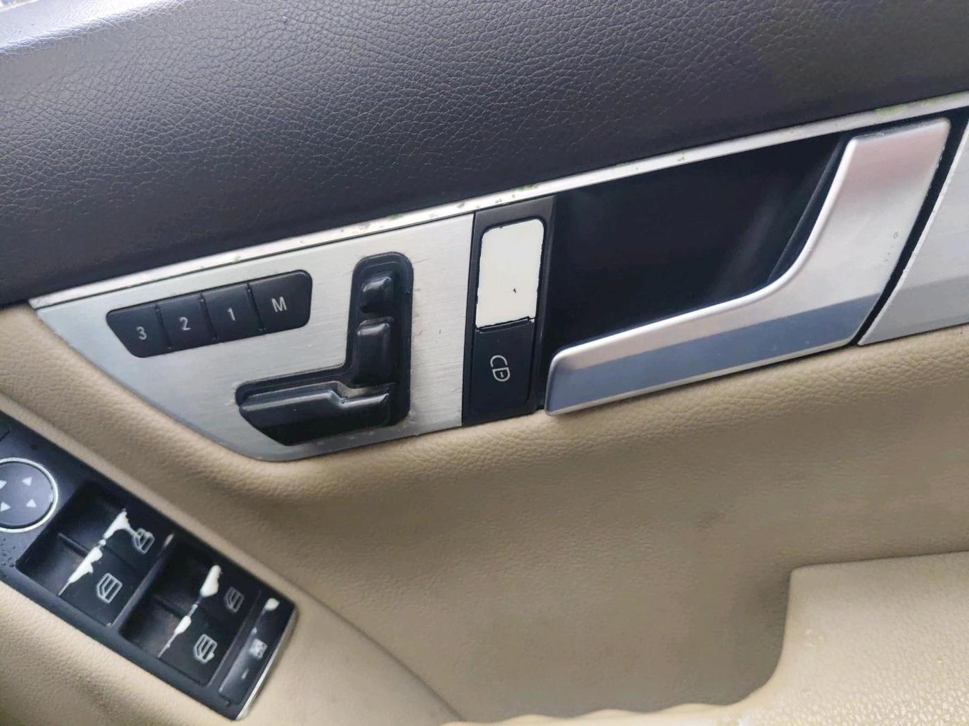 2013 Mercedes Benz C Class 200 CGI AVANTGARDE, Petrol, Automatic, 1,14,493 km, interior