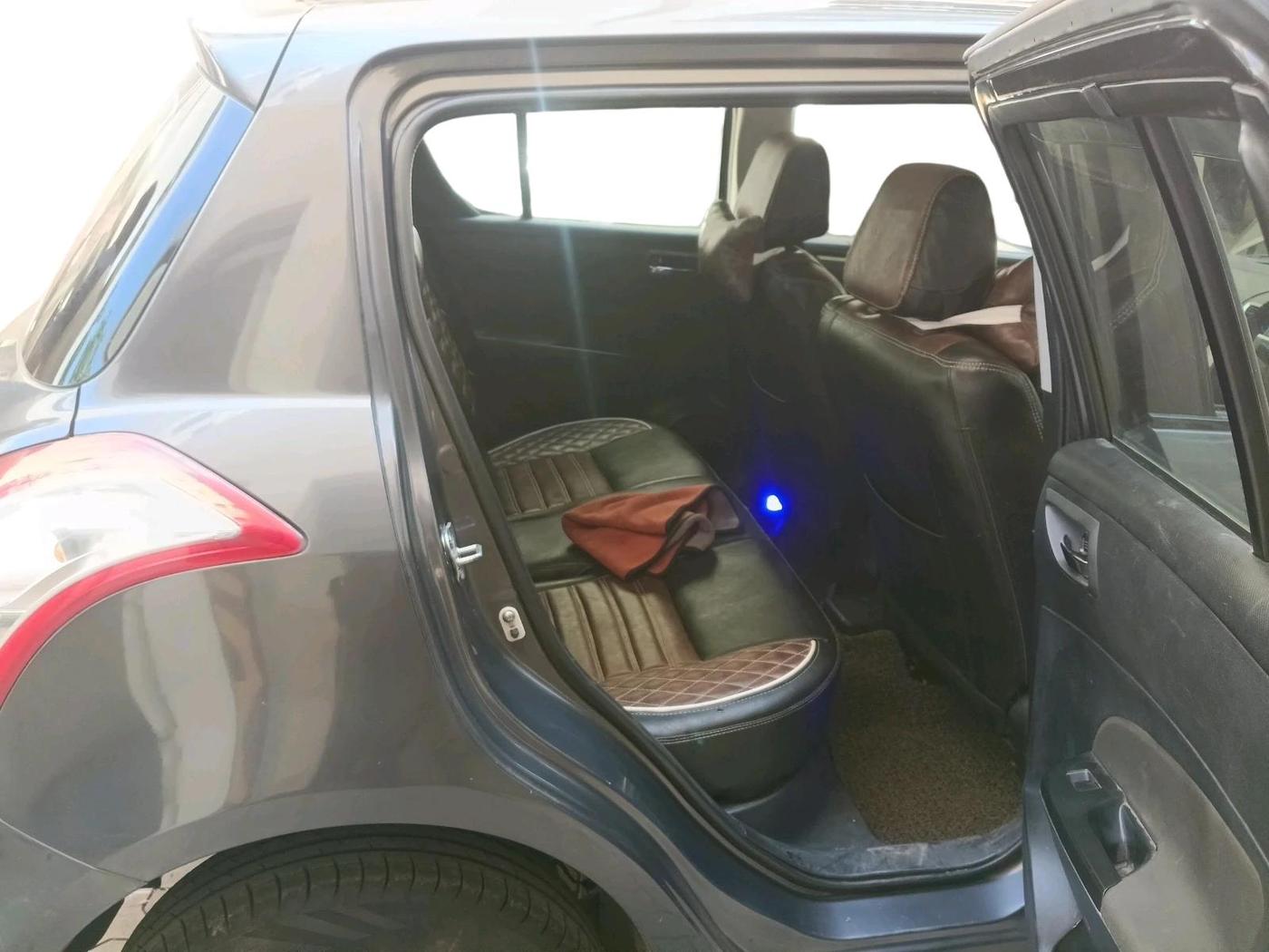 2017 Maruti Swift VXI, Petrol, Manual, 65,832 km, interior