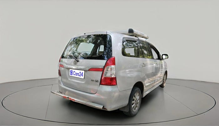 2014 Toyota Innova 2.5 VX 8 STR, Diesel, Manual, 2,23,987 km, exterior
