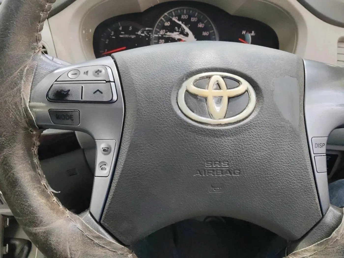 2014 Toyota Innova 2.5 VX 8 STR, Diesel, Manual, 2,23,987 km, interior