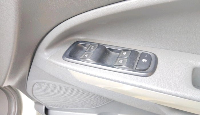 2014 Ford Ecosport TITANIUM 1.5L DIESEL, Diesel, Manual, 1,16,953 km, interior