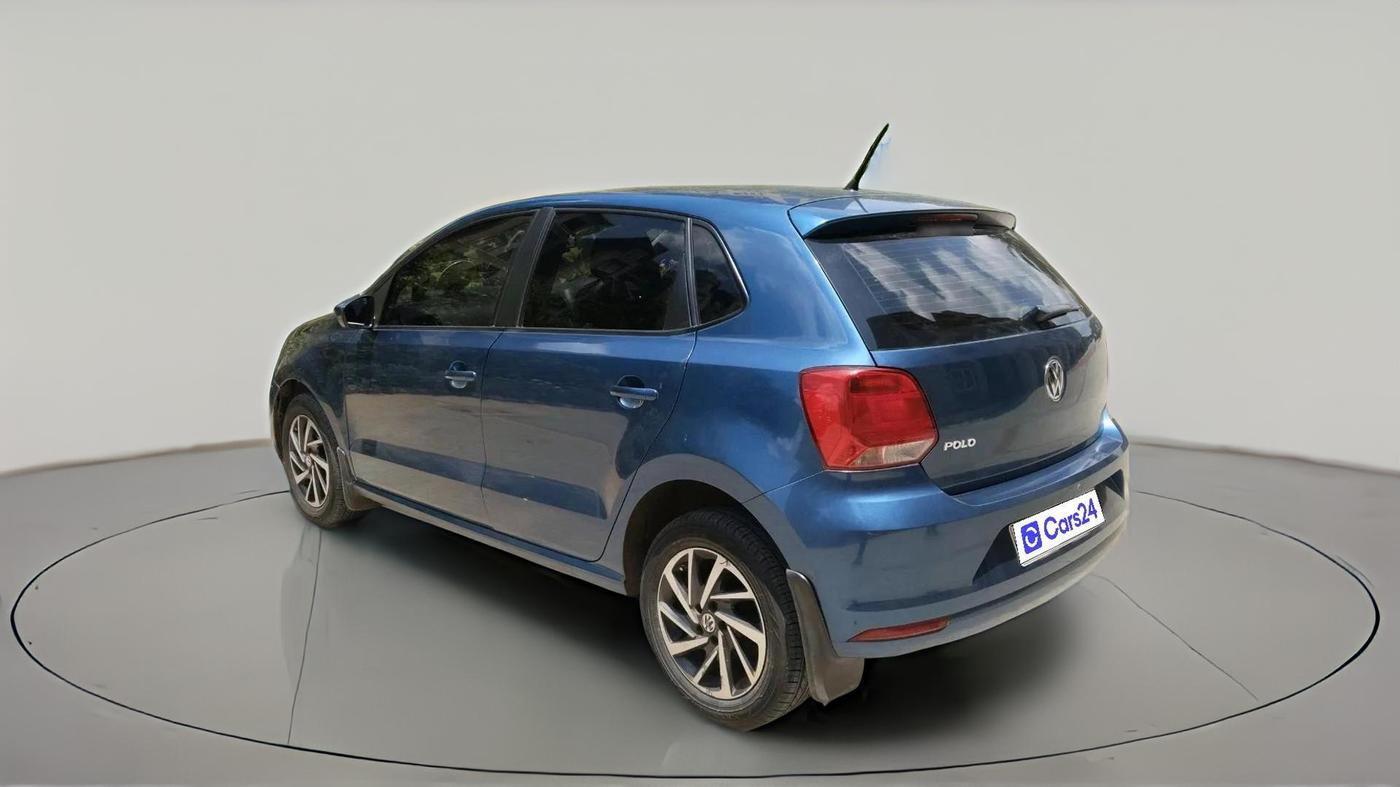 2017 Volkswagen Polo COMFORTLINE 1.2L, Petrol, Manual, 1,14,102 km, exterior