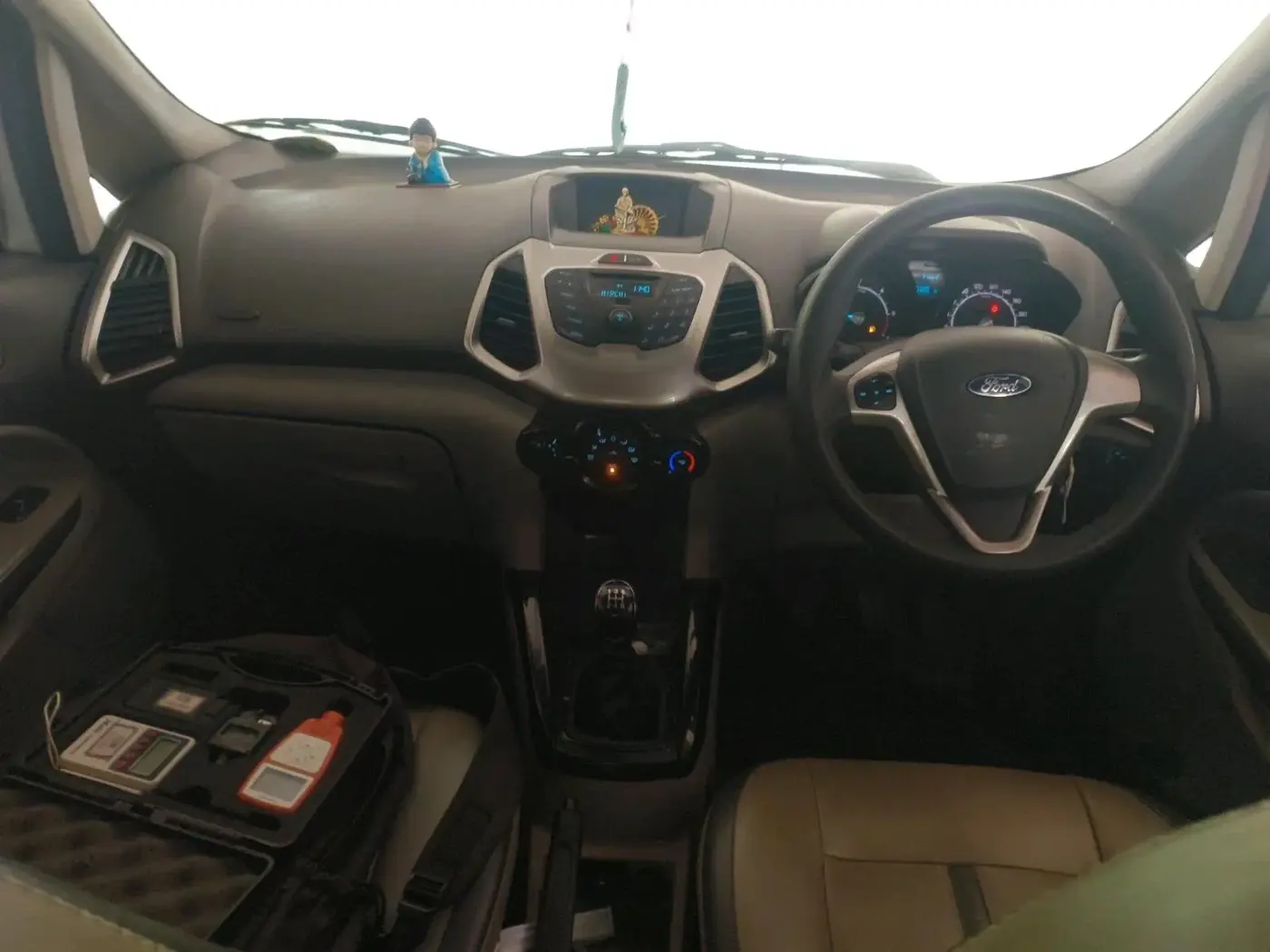 2014 Ford Ecosport TREND 1.5L DIESEL, Diesel, Manual, 1,10,328 km, interior