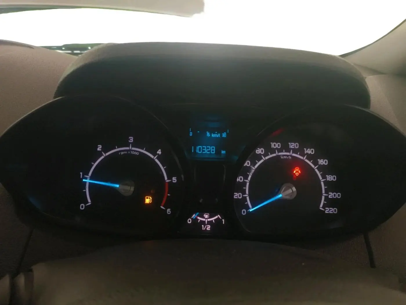 2014 Ford Ecosport TREND 1.5L DIESEL, Diesel, Manual, 1,10,328 km, interior