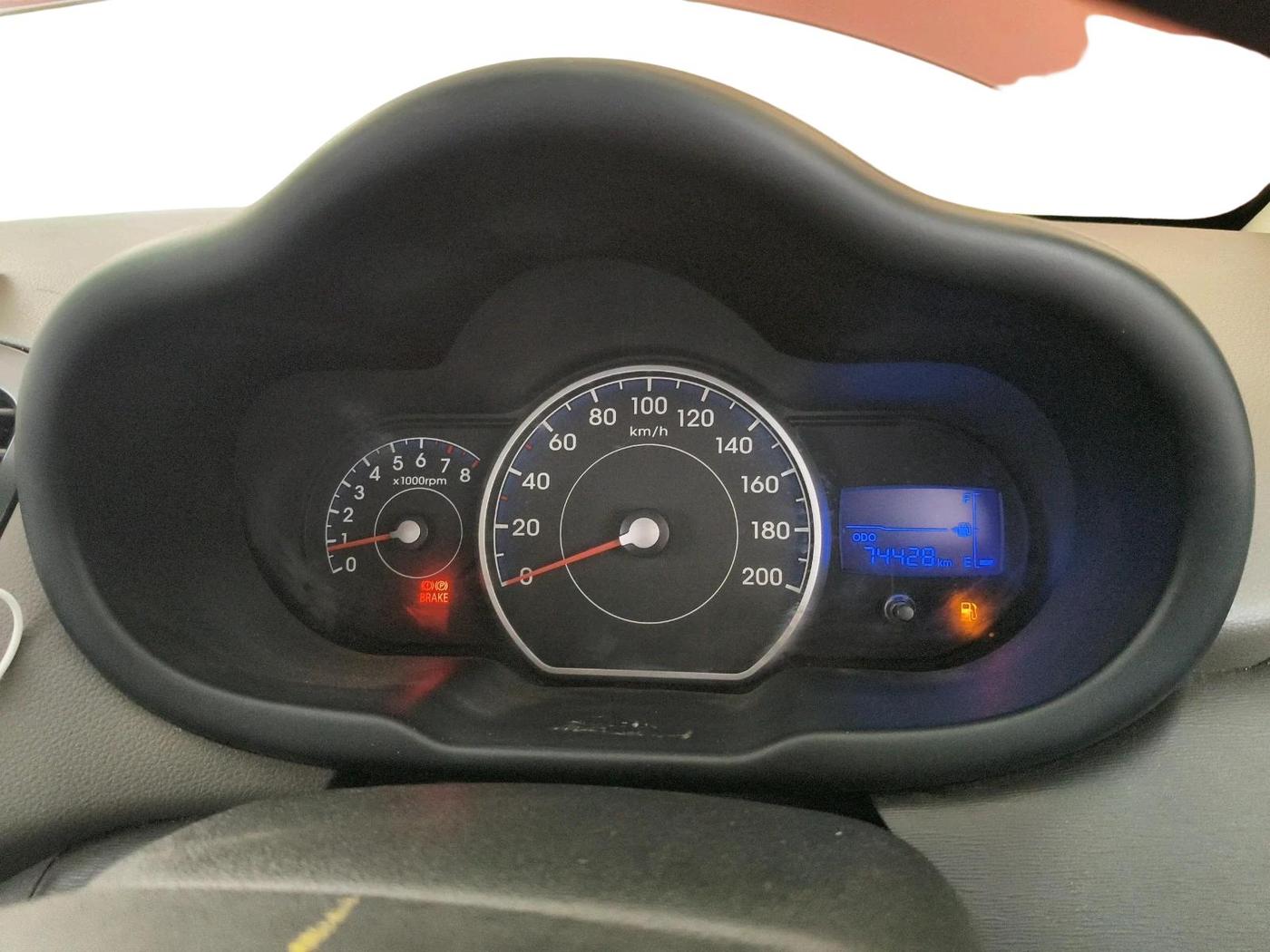 2013 Hyundai i10 MAGNA 1.2, Petrol, Manual, 74,428 km, interior