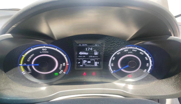 2023 Mahindra XUV400 EL 7.2 KW, Electric, Automatic, 33,252 km, interior