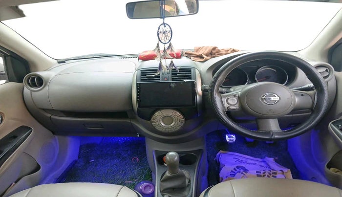 2013 Nissan Sunny XV DIESEL, Diesel, Manual, 82,650 km, interior