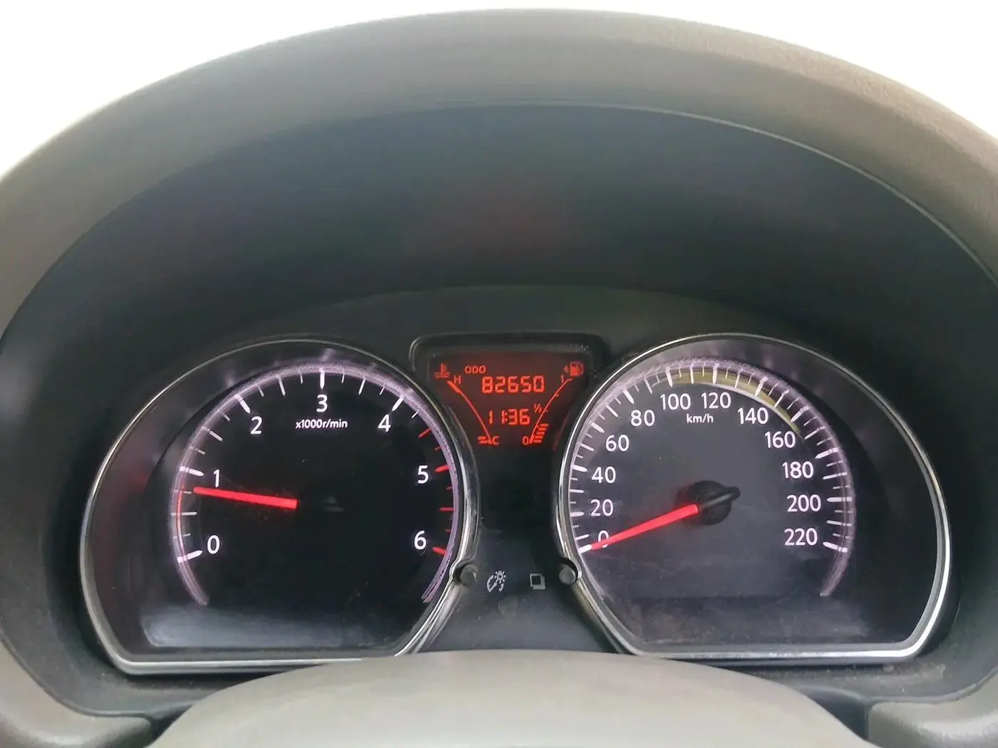 2013 Nissan Sunny XV DIESEL, Diesel, Manual, 82,650 km, interior