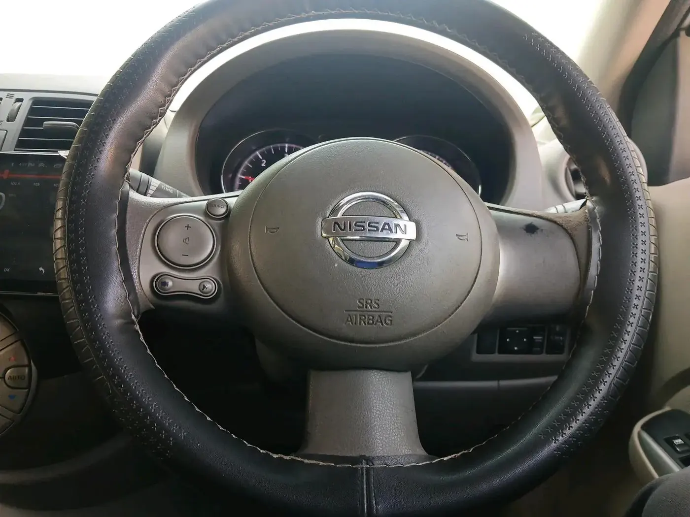 2013 Nissan Sunny XV DIESEL, Diesel, Manual, 82,650 km, interior
