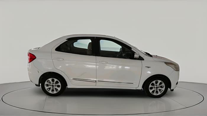 2015 Ford Figo Aspire TREND 1.2 PETROL, Petrol, Manual, 1,05,438 km, exterior