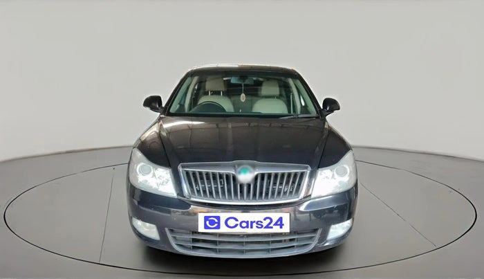 2013 Skoda Laura AMBIENTE 2.0 TDI CR MT, Diesel, Manual, 1,65,761 km, exterior