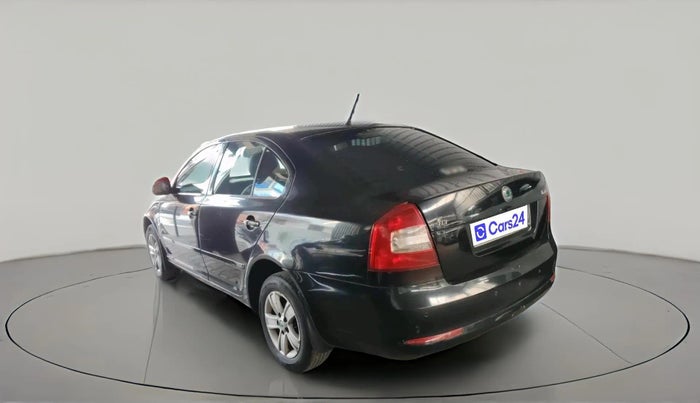 2013 Skoda Laura AMBIENTE 2.0 TDI CR MT, Diesel, Manual, 1,65,761 km, exterior