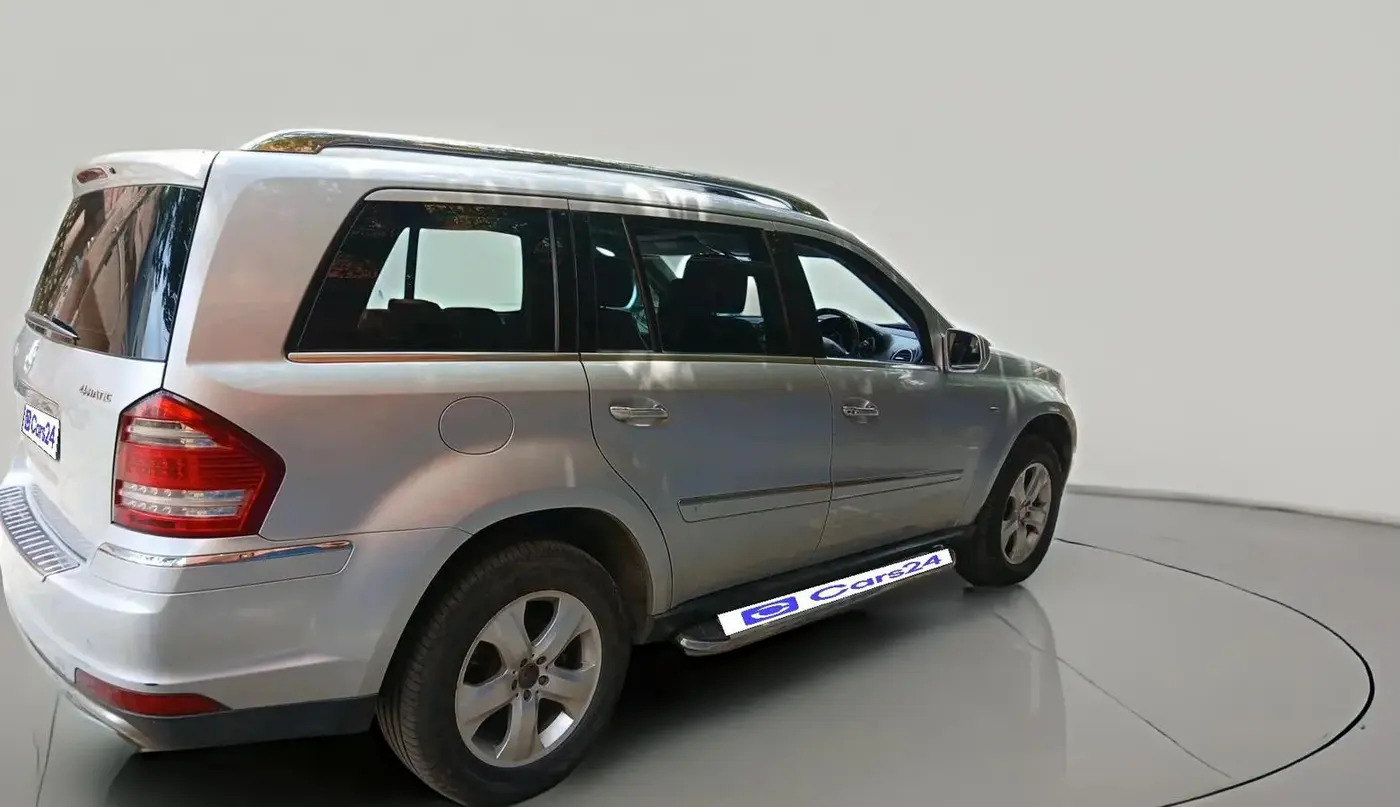 2010 Mercedes Benz GL Class 350 CDI BLUE EFFICIENCY, Diesel, Automatic, 1,55,898 km, exterior