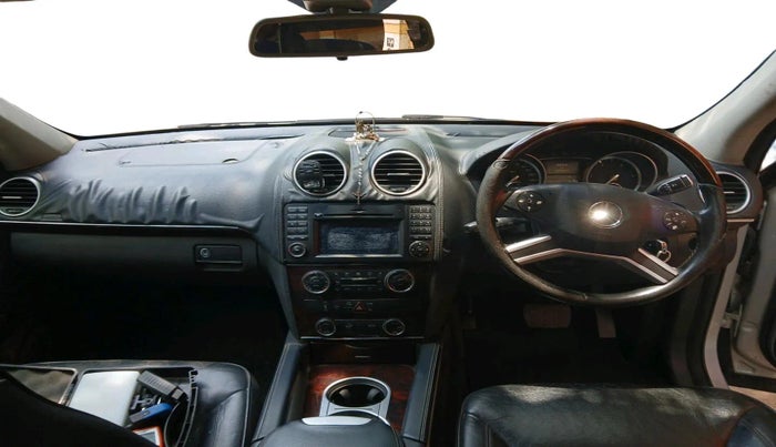 2010 Mercedes Benz GL Class 350 CDI BLUE EFFICIENCY, Diesel, Automatic, 1,55,898 km, interior