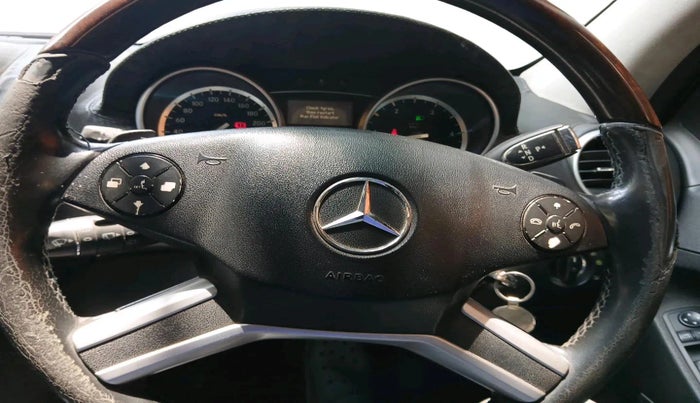 2010 Mercedes Benz GL Class 350 CDI BLUE EFFICIENCY, Diesel, Automatic, 1,55,898 km, interior