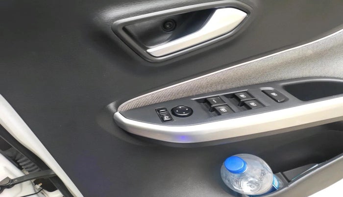 2021 Nissan MAGNITE XL, Petrol, Manual, 55,603 km, interior