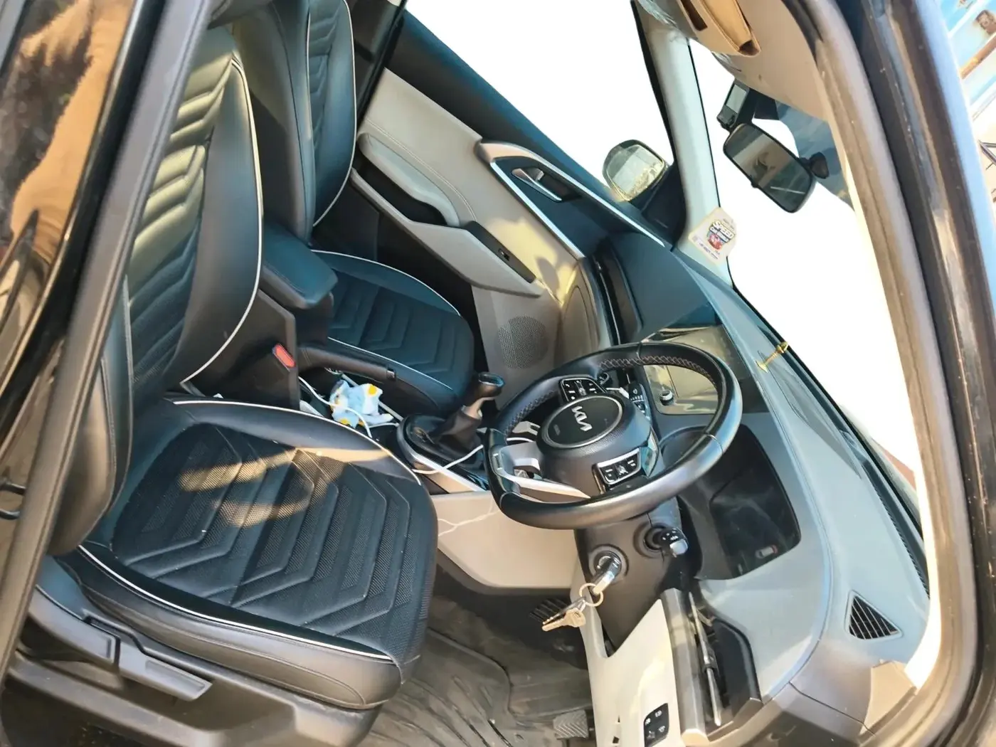 2024 KIA CARENS Gravity 1.5 Petrol MT, Petrol, Manual, 20,350 km, interior