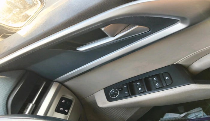 2024 KIA CARENS Gravity 1.5 Petrol MT, Petrol, Manual, 19,282 km, interior