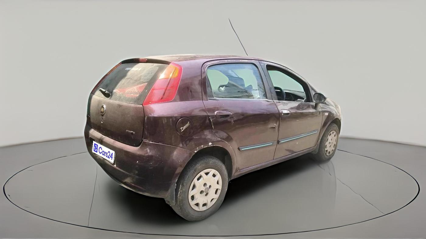 2012 Fiat Grand Punto DYNAMIC 1.3, Diesel, Manual, 1,00,000 km, exterior