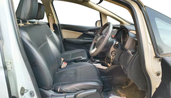 2016 Honda Jazz 1.5L I-DTEC SV, Diesel, Manual, 1,18,814 km, interior