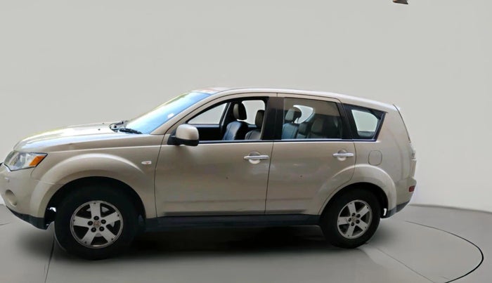 2009 Mitsubishi Outlander 2.4 MIVEC, Petrol, Automatic, 81,375 km, exterior