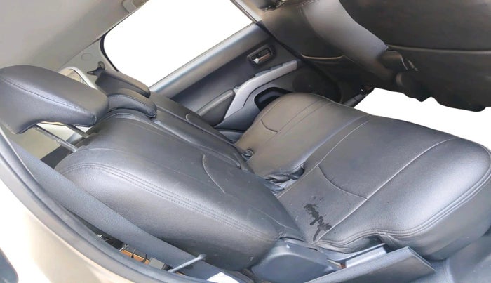 2009 Mitsubishi Outlander 2.4 MIVEC, Petrol, Automatic, 81,375 km, interior