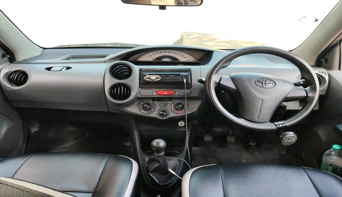 2012 Toyota Etios Liva G, Petrol, Manual, 57,904 km, interior
