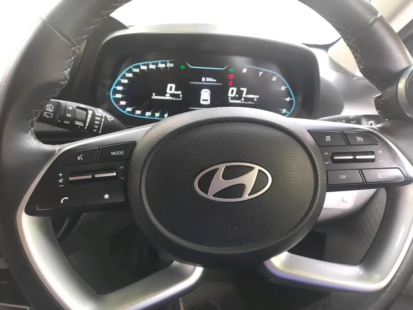 2024 Hyundai NEW I20 ASTA 1.2 MT, Petrol, Manual, 17,205 km, interior