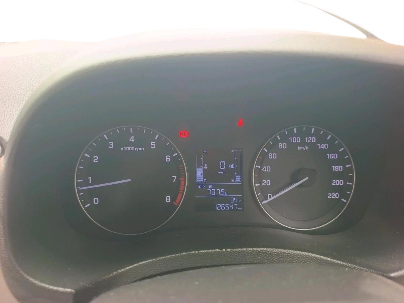 2017 Hyundai Creta SX PLUS 1.6 PETROL, Petrol, Manual, 1,26,547 km, interior