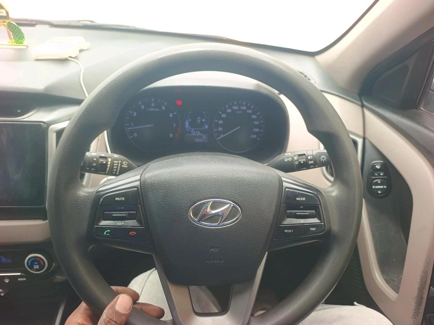 2017 Hyundai Creta SX PLUS 1.6 PETROL, Petrol, Manual, 1,26,547 km, interior