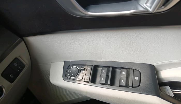 2025 KIA Carens Clavis HTK Plus (O) 1.5 Turbo Petrol MT, Petrol, Manual, 12,202 km, interior