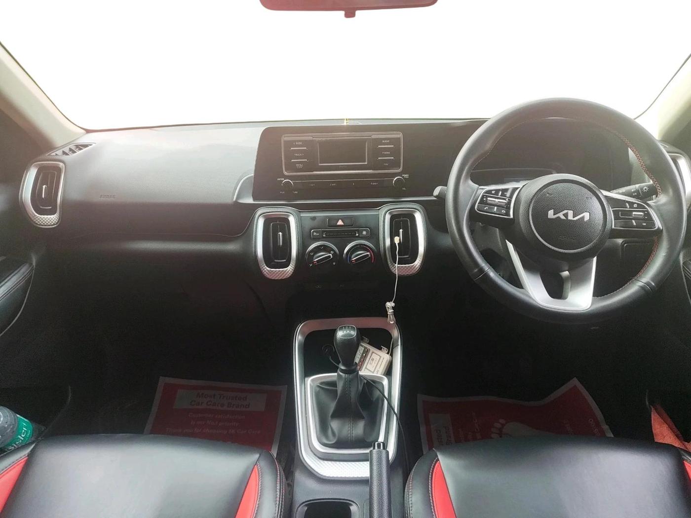2023 KIA SONET HTK 1.2, Petrol, Manual, 5,740 km, interior