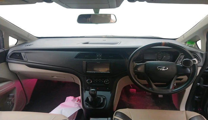 2023 Mahindra MARAZZO M2 8 STR, Diesel, Manual, 73,135 km, interior