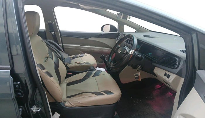 2023 Mahindra MARAZZO M2 8 STR, Diesel, Manual, 73,135 km, interior