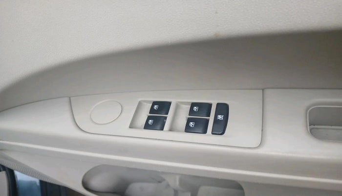 2023 Mahindra MARAZZO M2 8 STR, Diesel, Manual, 73,135 km, interior