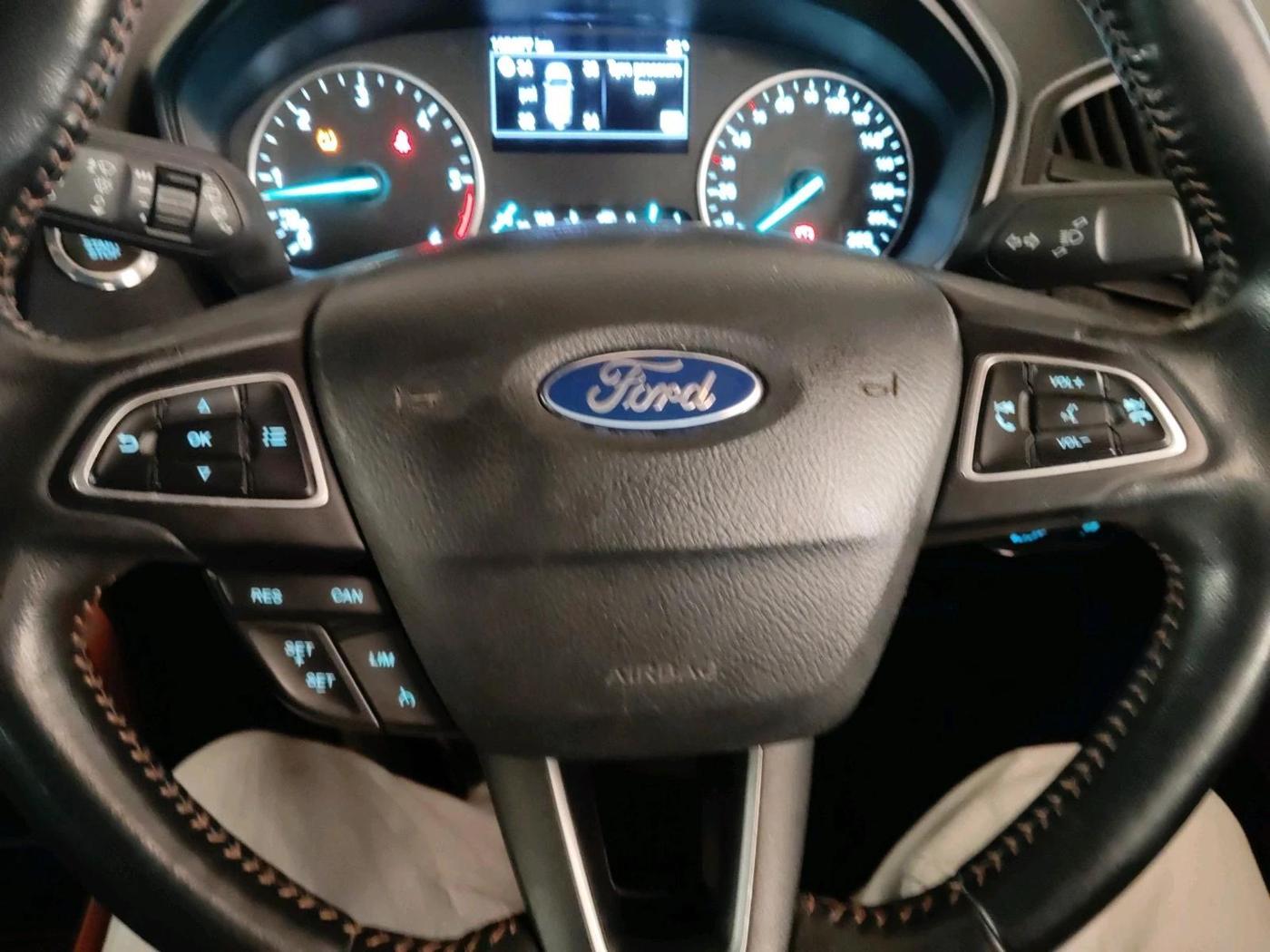 2019 Ford Ecosport TITANIUM 1.5L SPORTS(SUNROOF) DIESEL, Diesel, Manual, 1,05,679 km, interior