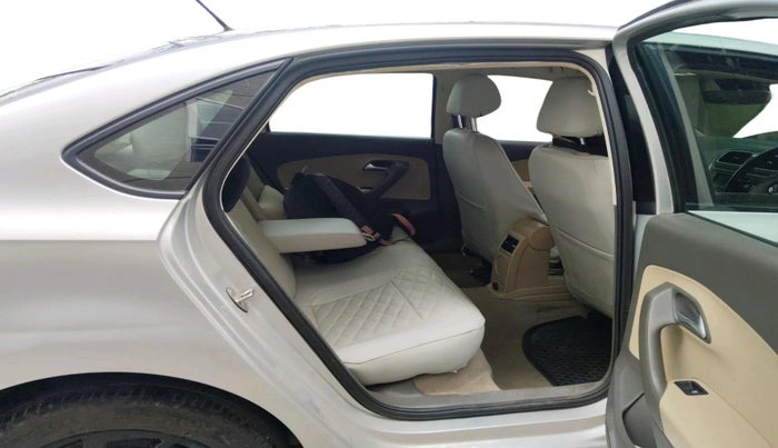 2021 Volkswagen Vento HIGHLINE 1.0L TSI, Petrol, Manual, 25,894 km, interior