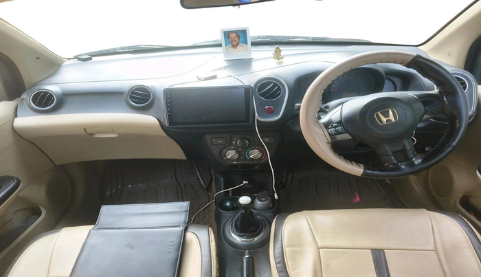 2015 Honda Mobilio 1.5L I-DTEC S, Diesel, Manual, 1,27,995 km, interior