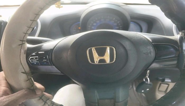 2015 Honda Mobilio 1.5L I-DTEC S, Diesel, Manual, 1,27,995 km, interior