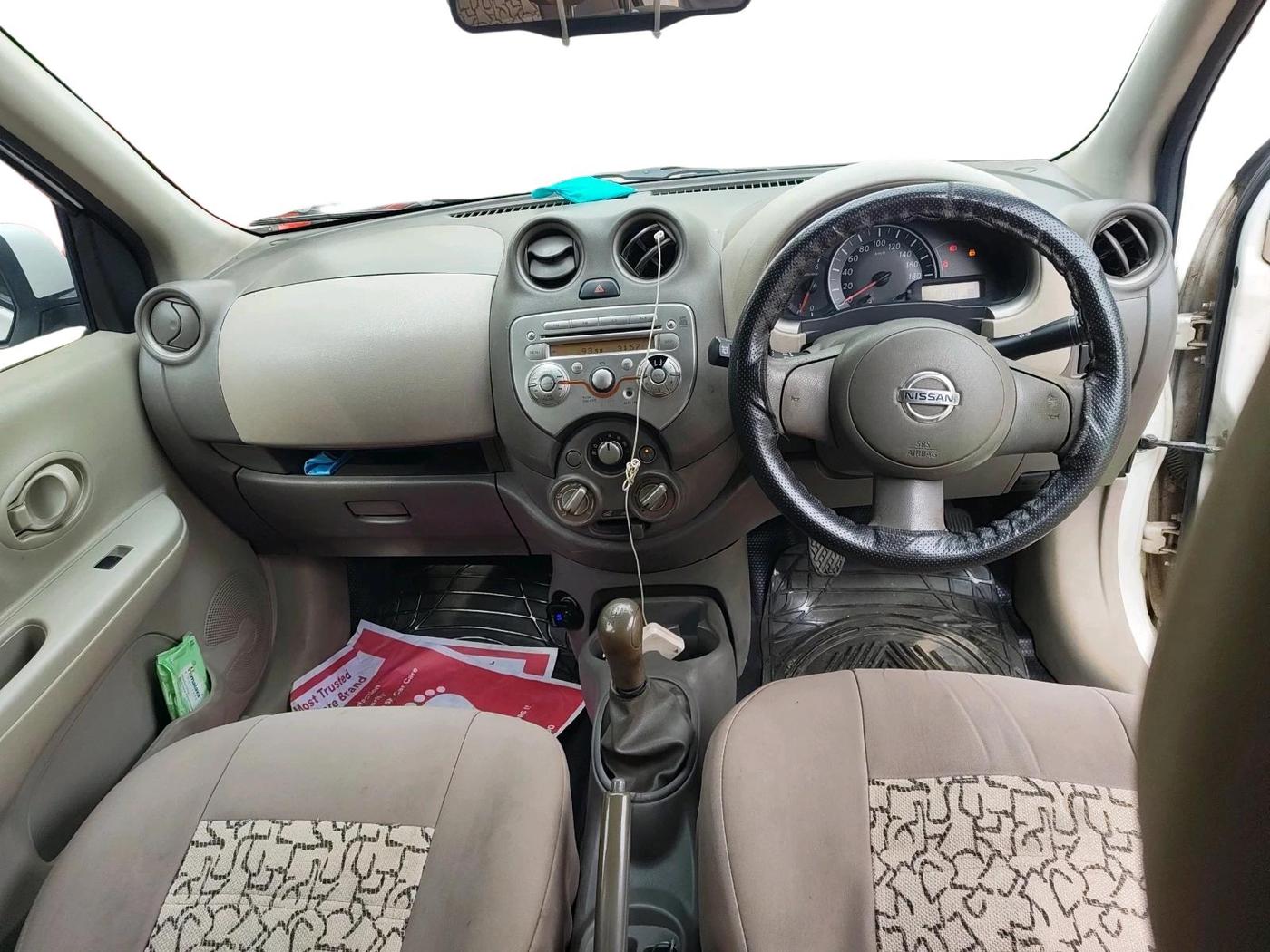 2012 Nissan Micra XV DIESEL, Diesel, Manual, 1,21,308 km, interior