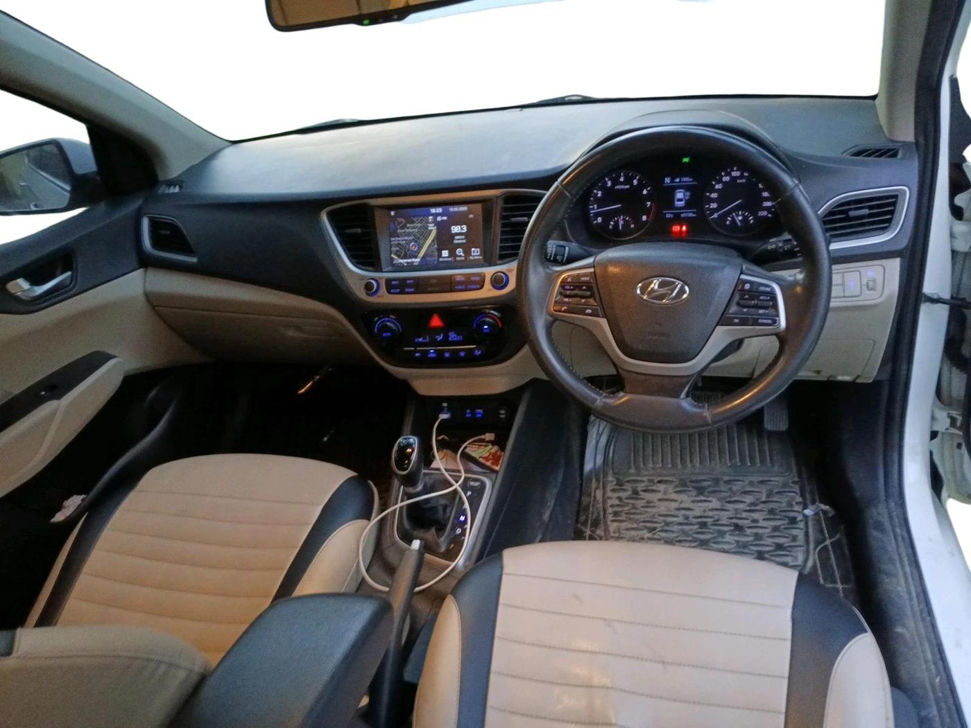 2019 Hyundai Verna 1.6 VTVT SX + AT, Petrol, Automatic, 62,078 km, interior