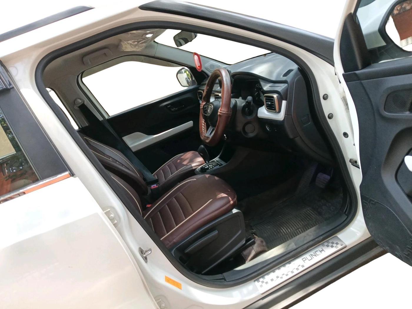2022 Tata PUNCH ACCOMPLISHED AMT, Petrol, Automatic, 40,676 km, interior