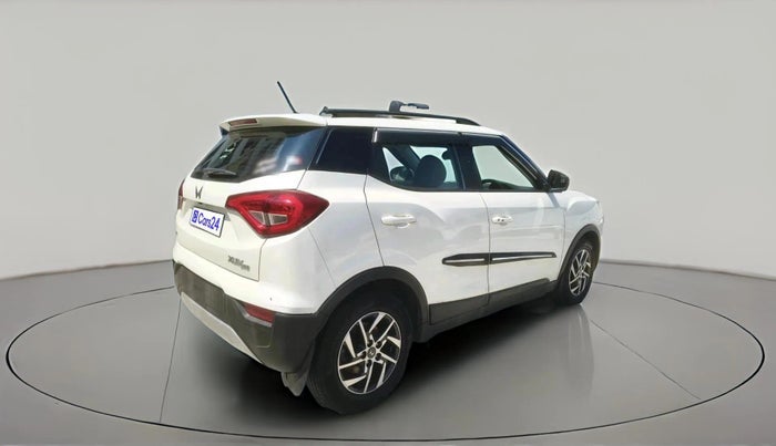 2023 Mahindra XUV300 W8 (O) 1.5 DIESEL, Diesel, Manual, 82,105 km, exterior