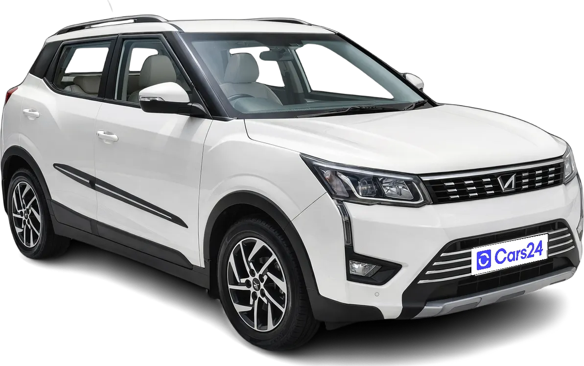 2023 Mahindra XUV300 - SUV - Diesel - Manual - ₹10.46 lakh
