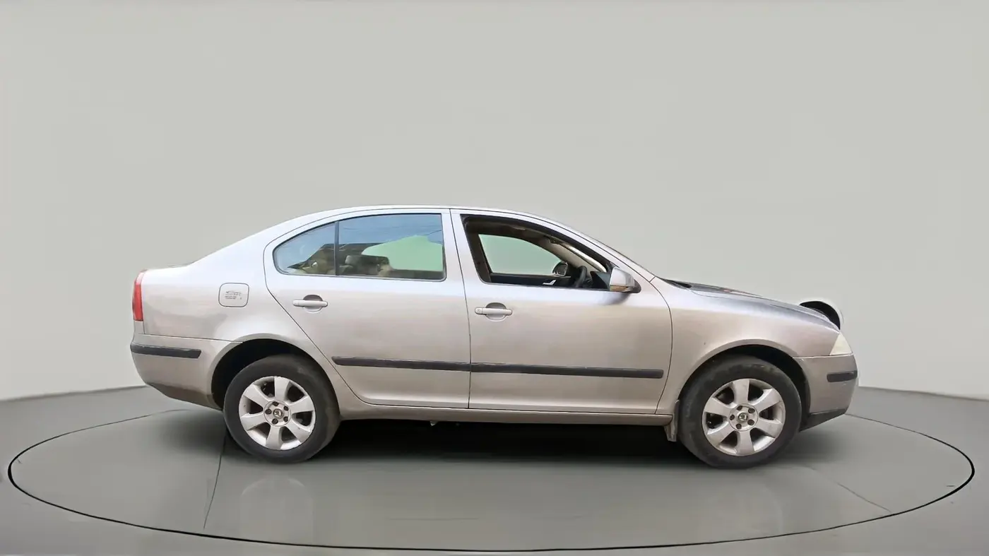2009 Skoda Laura AMBIENTE 1.9 PD, Diesel, Manual, 1,49,270 km, exterior