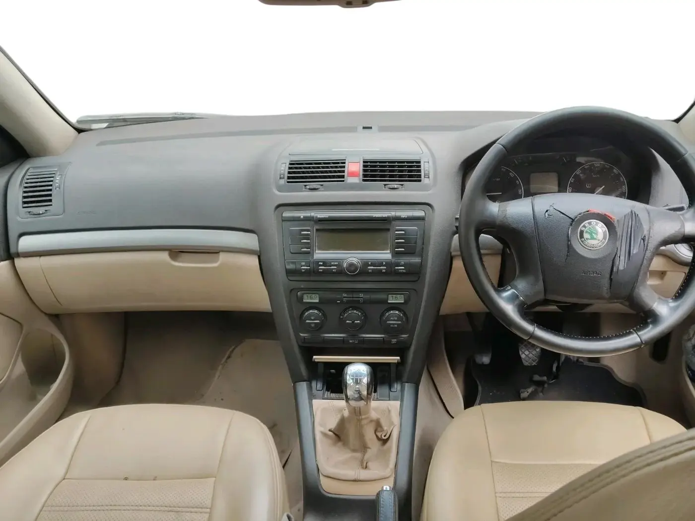 2009 Skoda Laura AMBIENTE 1.9 PD, Diesel, Manual, 1,49,270 km, interior