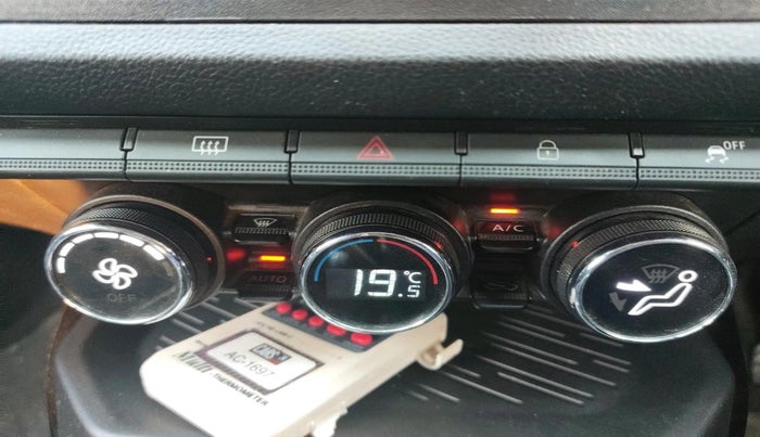 2023 Renault Kiger RXZ AMT, Petrol, Automatic, 18,024 km, interior