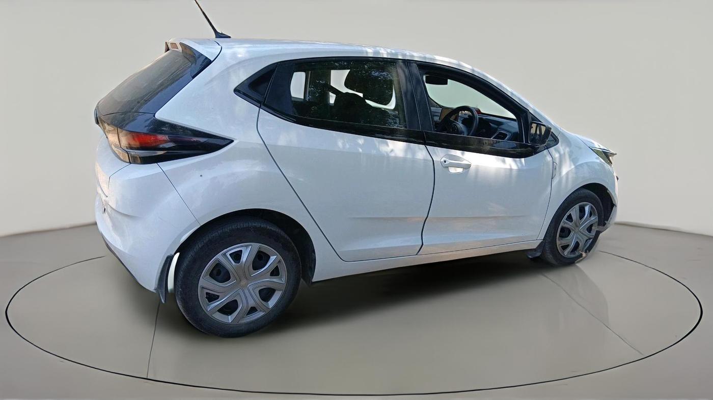 2024 Tata ALTROZ XM PLUS DIESEL, Diesel, Manual, 32,197 km, exterior