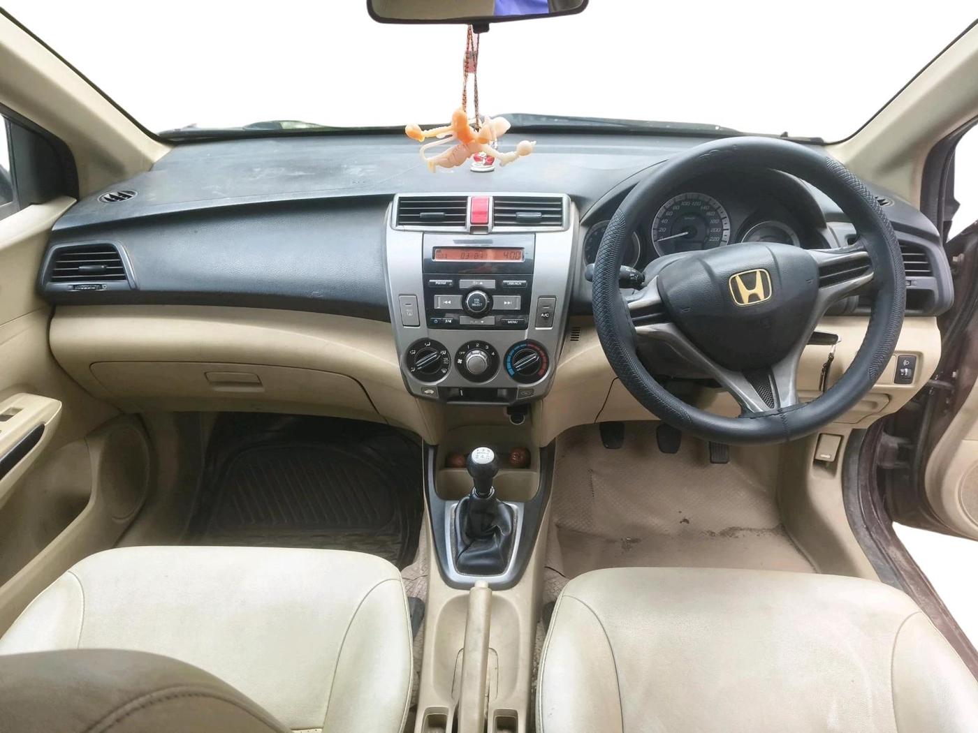 2012 Honda City 1.5L I-VTEC E MT, Petrol, Manual, 1,16,743 km, interior