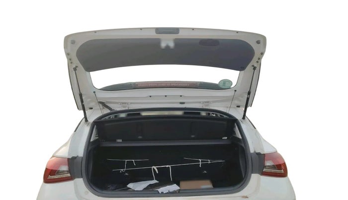 2024 Hyundai NEW I20 Sportz (O) 1.2, Petrol, Manual, 12,200 km, exterior